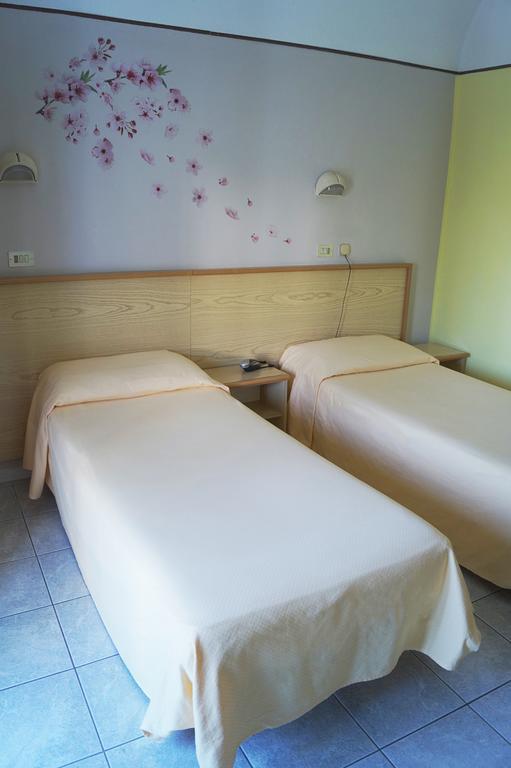 Hotel Stazione نوفارا المظهر الخارجي الصورة