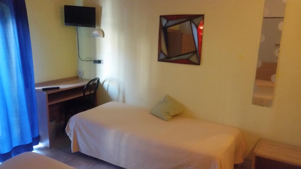 Hotel Stazione نوفارا المظهر الخارجي الصورة