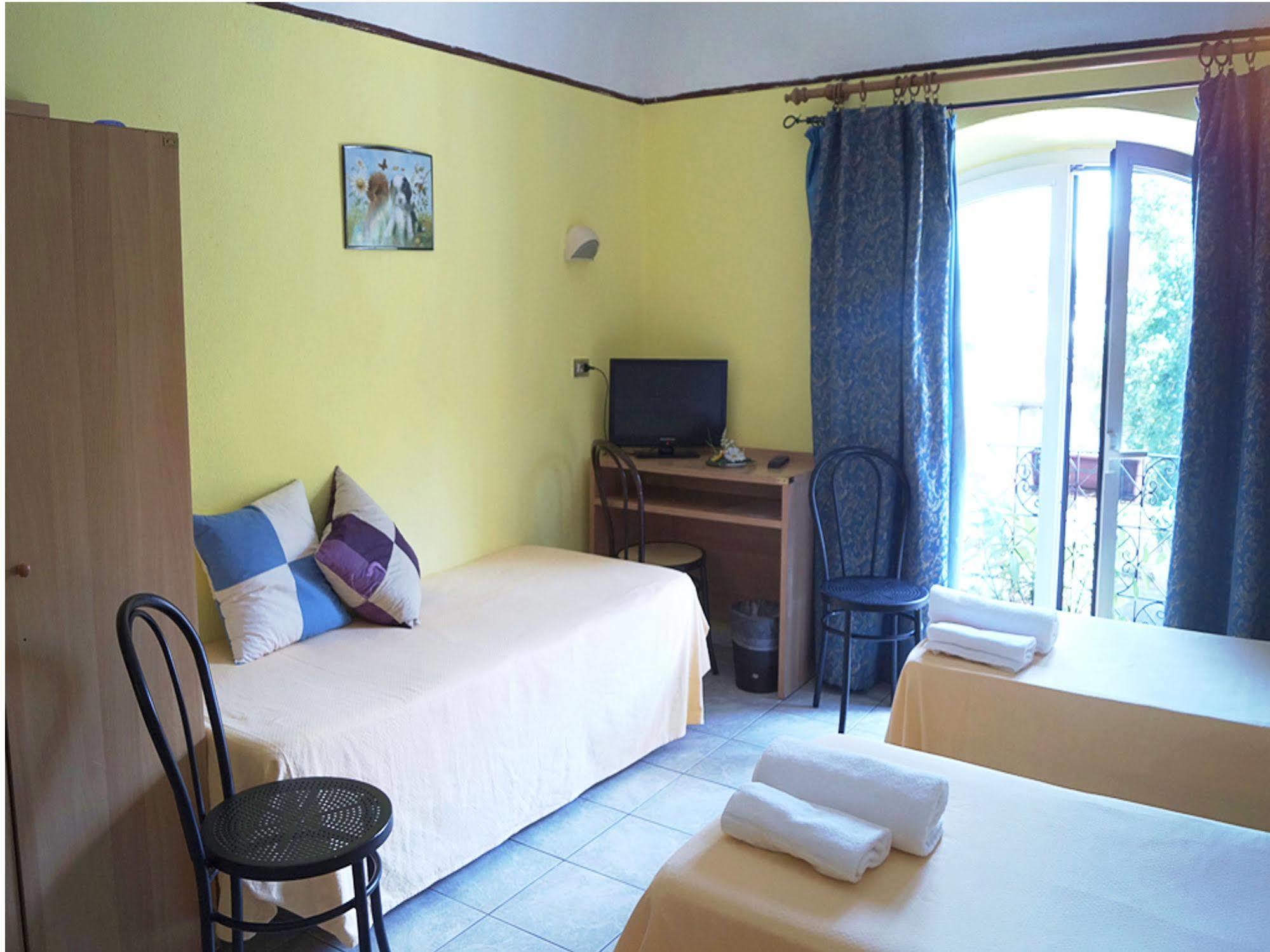 Hotel Stazione نوفارا المظهر الخارجي الصورة
