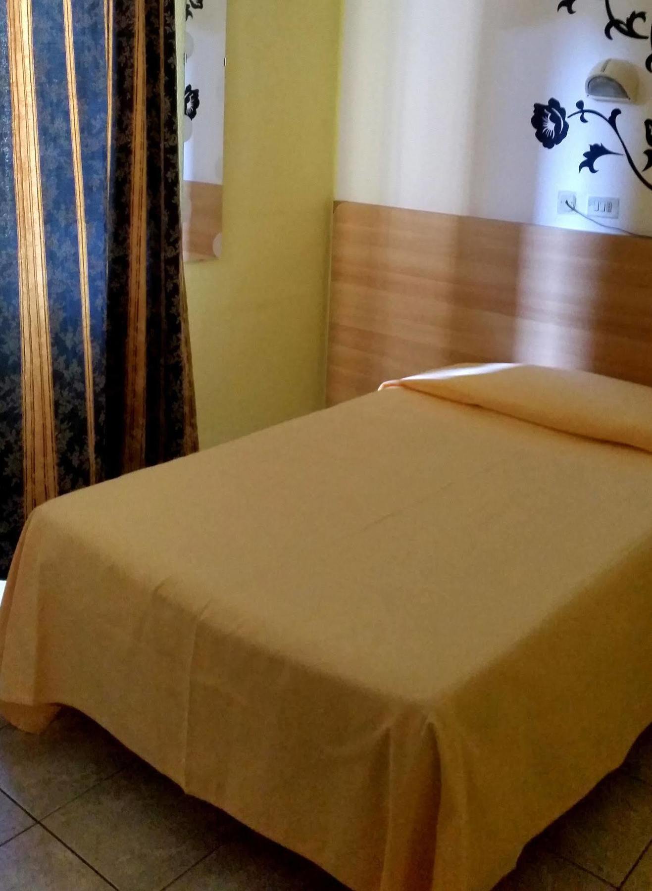 Hotel Stazione نوفارا المظهر الخارجي الصورة